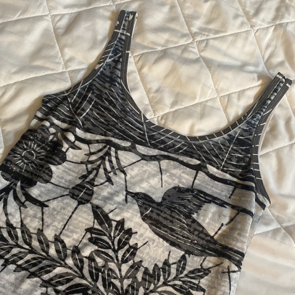 Cache tank, black and white, Size Small - Picture 2 of 4